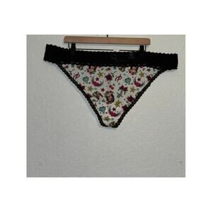 Torrid NWT 2X 2  g-string second skin star girl lace trim